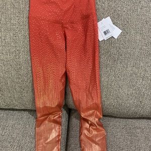 NEW Beyond Yoga small women’s full length leggings